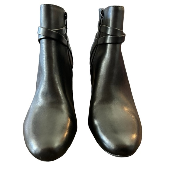 Bella Vita Diaz Bootie Size 11 Wide Width - Picture 3 of 11